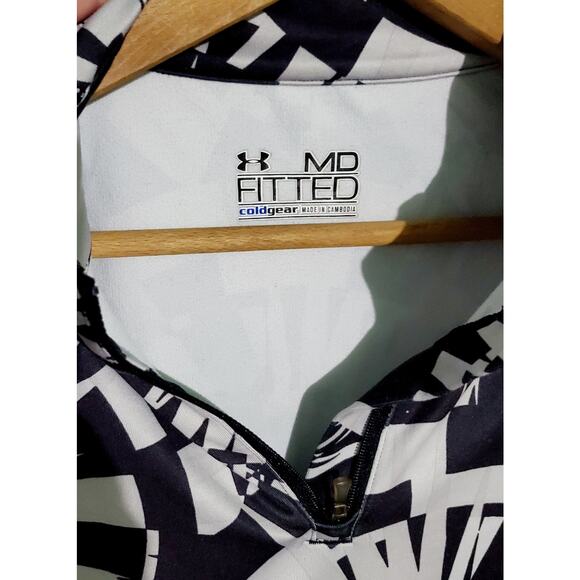 UnderArmour Womebx Long Sleeve Athletic Shirt Size Medium Aztec Sports - Picture 7 of 7